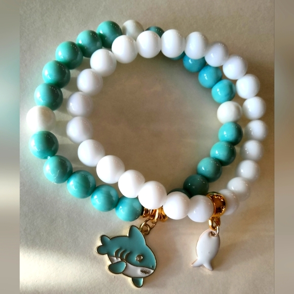 Handmade Beaded Bracelet. NWOT. - Picture 2 of 2